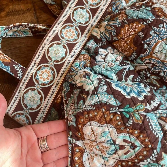 VERA BRADLEY Paisley Shoulder Bag / Purse. - Picture 5 of 10